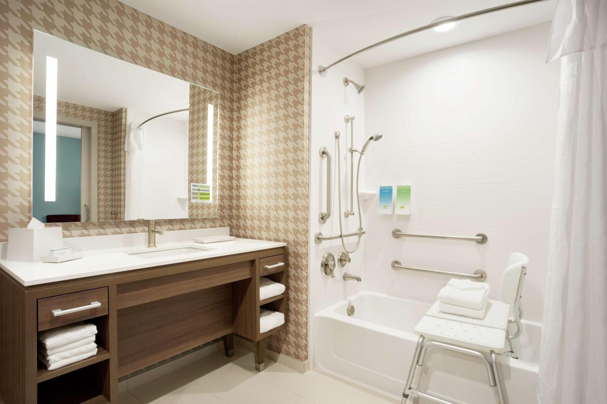 Home2 Suites By Hilton Warminster Horsham Bagian luar foto